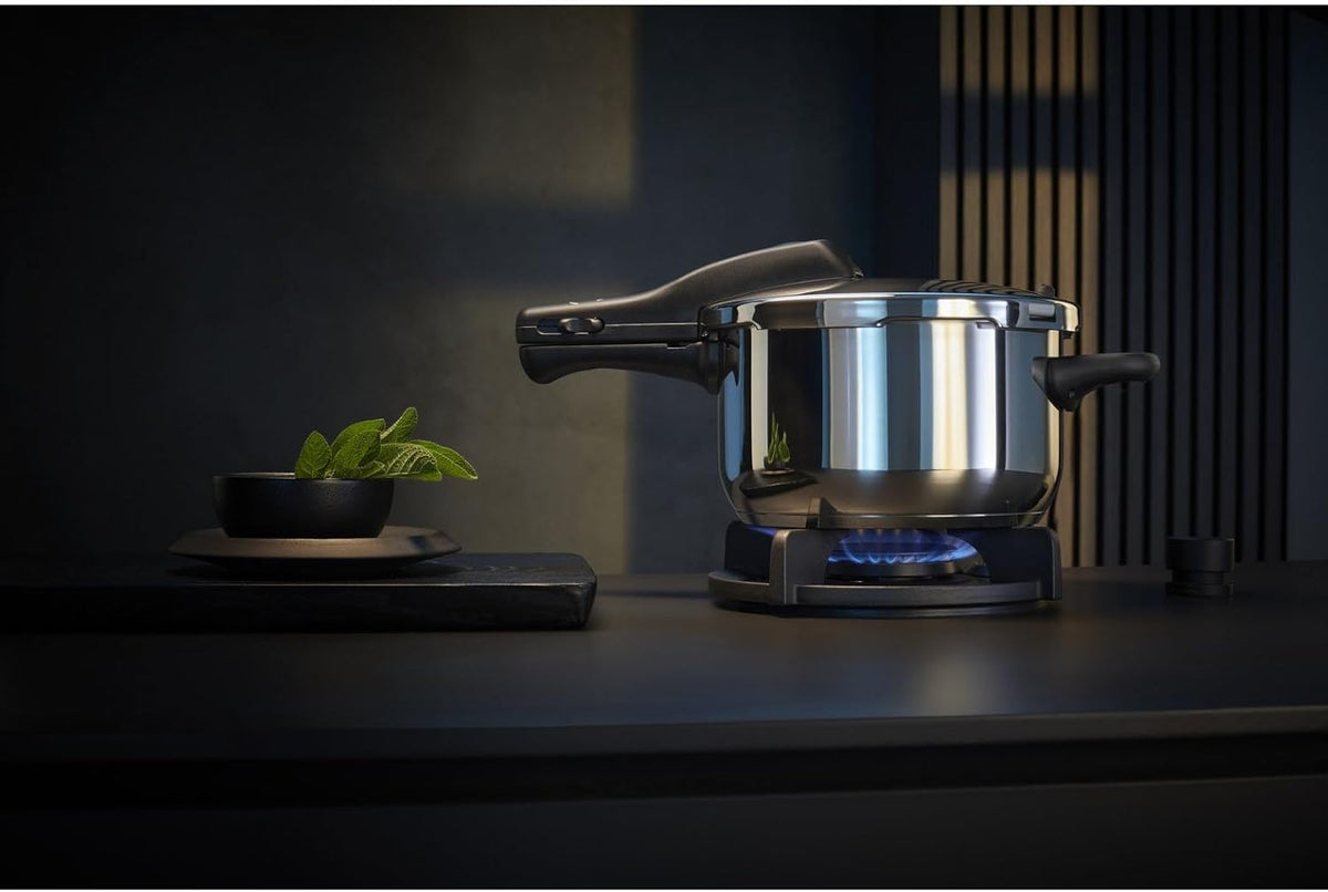 WMF Perfect One Pot Schnellkochtopf Induktion Set 2-teilig, Dampfkochtopf 4,5l, 3l, großes Kochsignal, 2 Kochstufen, abnehmbarer Deckelgriff, für alle Herdarten geeignet, Edelstahl