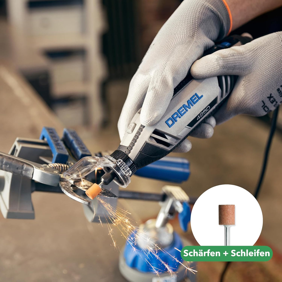 Dremel 4250 Multitool 175W, variable Drehzahl 5.000-35.000 U-min, Multitool-Kit mit 6 Aufsätzen, 1 Dremel BOX, 128 Zubehörteile zum Schneiden, Gravieren, Schleifen, Schärfen, Bohren, Fräsen