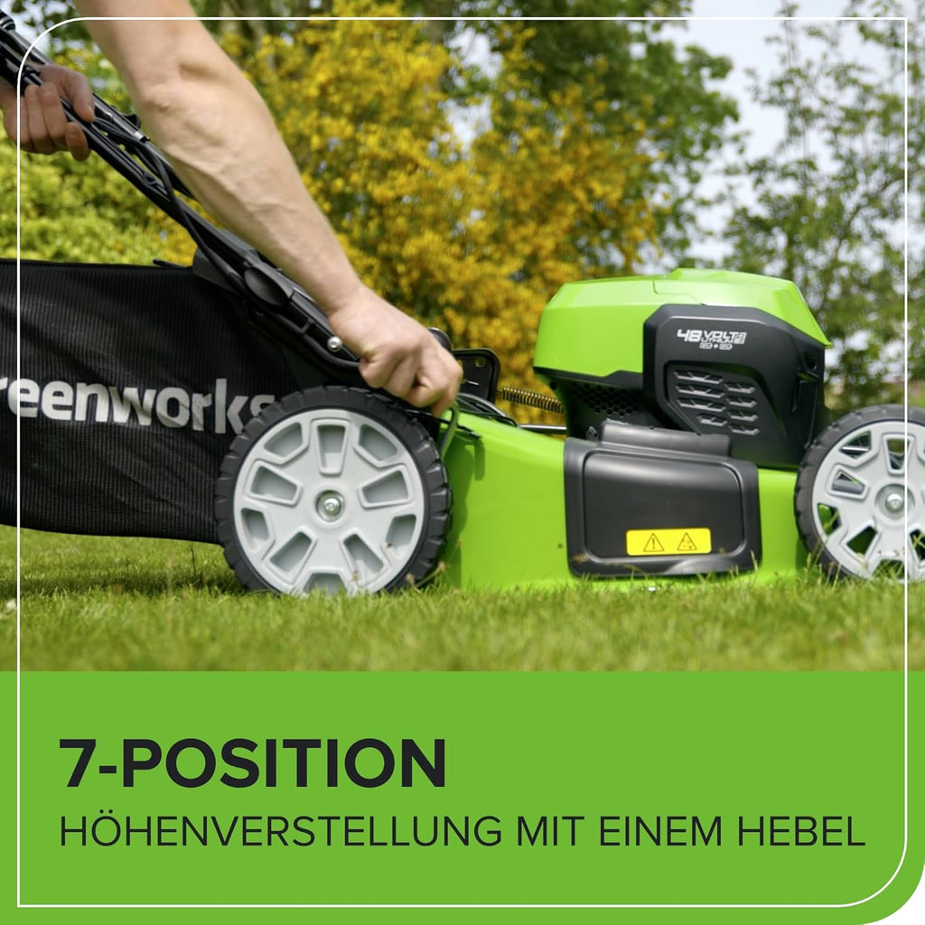 Greenworks Selbstfahrender Akku Rasenmäher 48V (24V x 2) bis zu 480m2, 46cm Schnittbreite, 55L Sack Rasenmäher Elektro Plus Zwei 4Ah-Akkus und Doppelladegerät,3 Jahre Garantie,GD24X2LM46SPK4X
