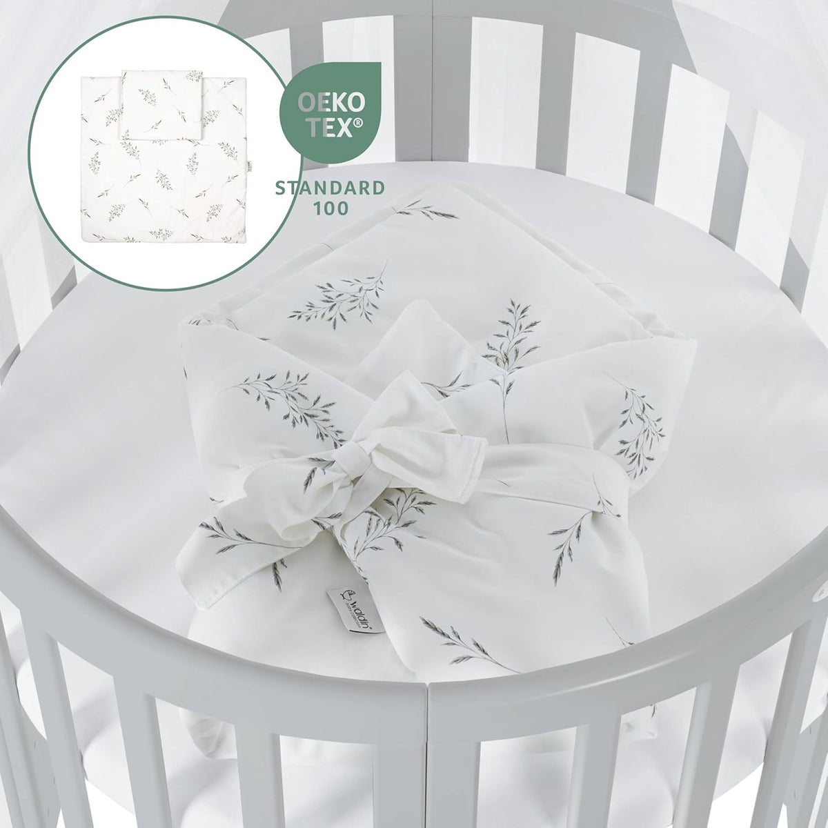 Waldin Oval Baby-Bett Mitwachsend Komplett Set 7in1, Gitterbett, Kinderbett mit Matratze, Wickelkommode, Beistellbett, Holz Weiß