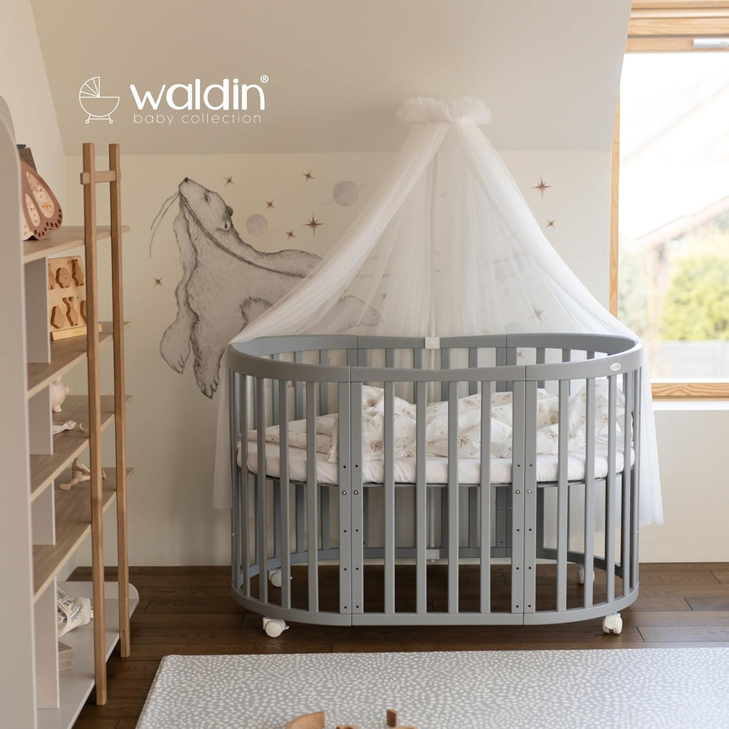 Waldin Oval Baby-Bett Mitwachsend Komplett Set 7in1, Gitterbett, Kinderbett mit Matratze, Wickelkommode, Beistellbett, Holz Weiß